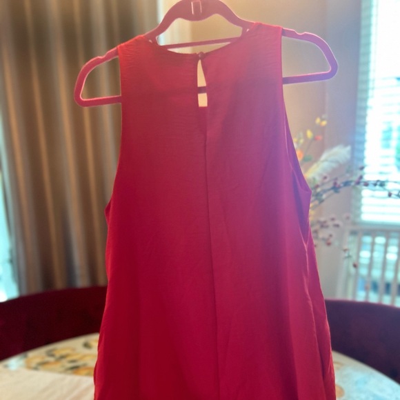 Gilli Red Sleeveless Scoop Neck Keyhole Back Shift Dress Size M - Picture 7 of 9